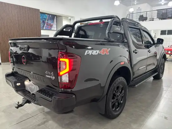 NISSAN-FRONTIER-2025