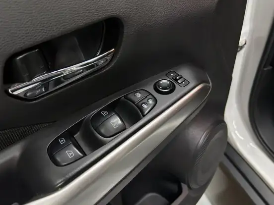 NISSAN-KICKS-2022