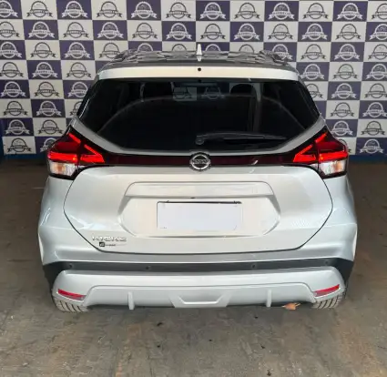 NISSAN-KICKS-2022