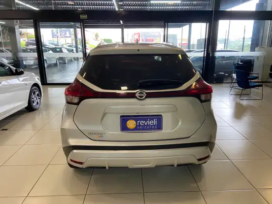 NISSAN-KICKS-2022