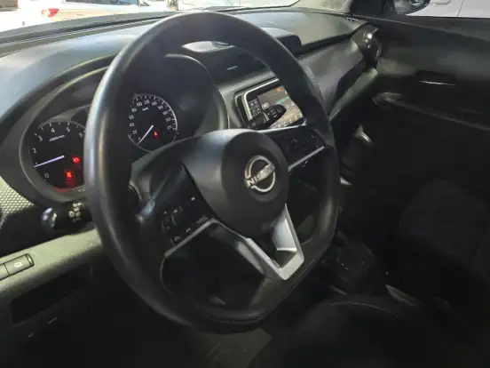 NISSAN-KICKS-2023