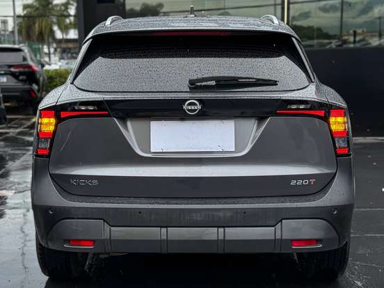 NISSAN-KICKS-2025