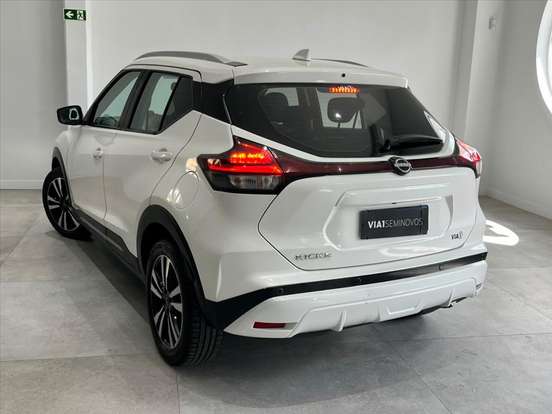 NISSAN-KICKS-2022