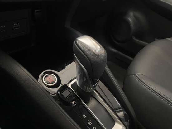 NISSAN-KICKS-2023