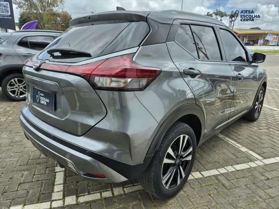 NISSAN-KICKS-2023