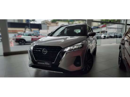 NISSAN-KICKS-2022