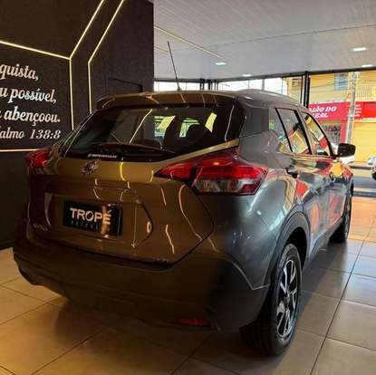 NISSAN-KICKS-2018