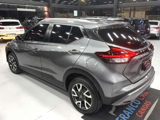 NISSAN-KICKS-2023
