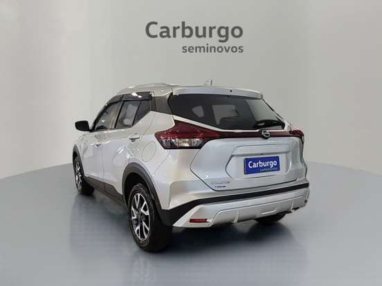 NISSAN-KICKS-2024