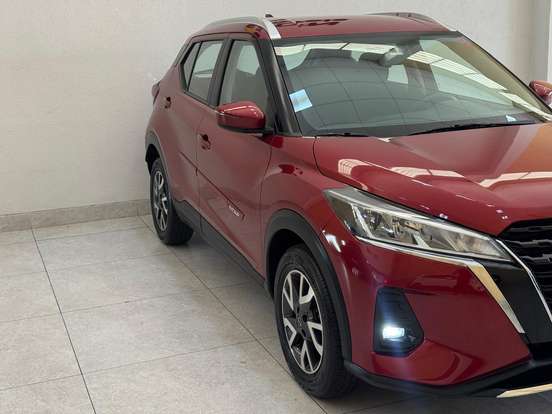 NISSAN-KICKS-2023