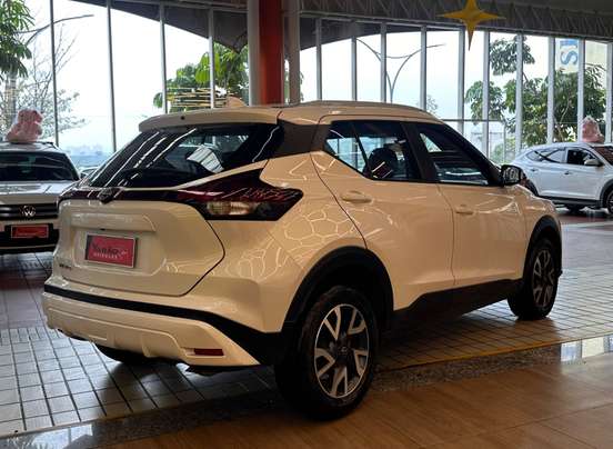 NISSAN-KICKS-2024