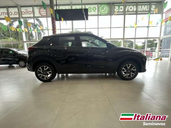 NISSAN-KICKS-2023