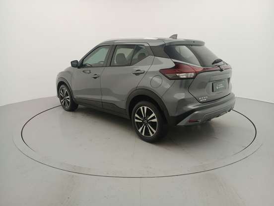 NISSAN-KICKS PLAY-2025