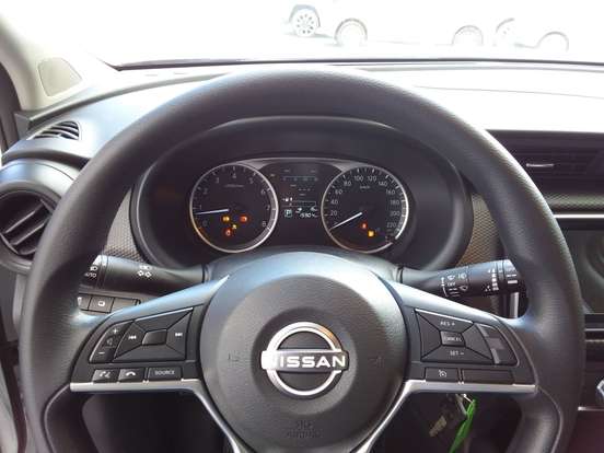 NISSAN-KICKS PLAY-2025
