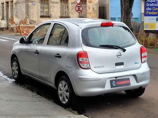 NISSAN-MARCH-2011