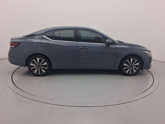 NISSAN-SENTRA-2025