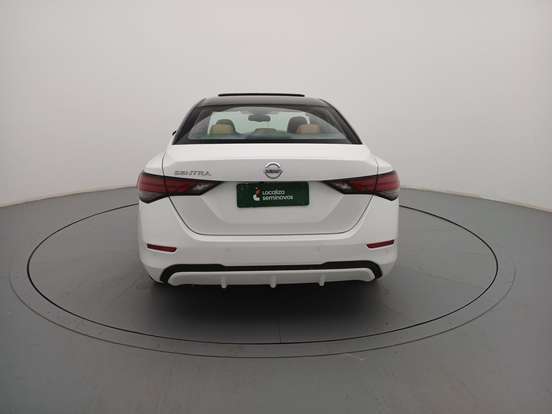 NISSAN-SENTRA-2023