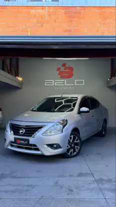NISSAN-VERSA-2017