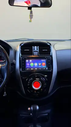 NISSAN-VERSA-2017