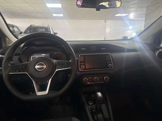 NISSAN-VERSA-2023