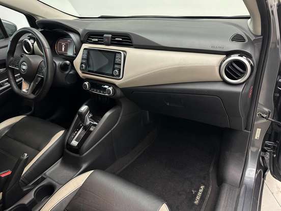 NISSAN-VERSA-2021