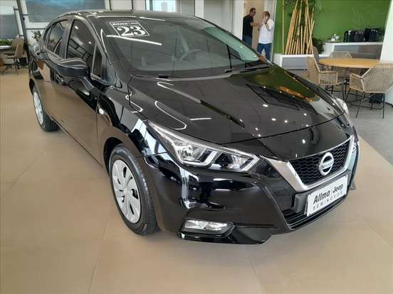 NISSAN-VERSA-2023