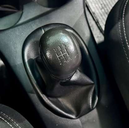 NISSAN-VERSA-2018