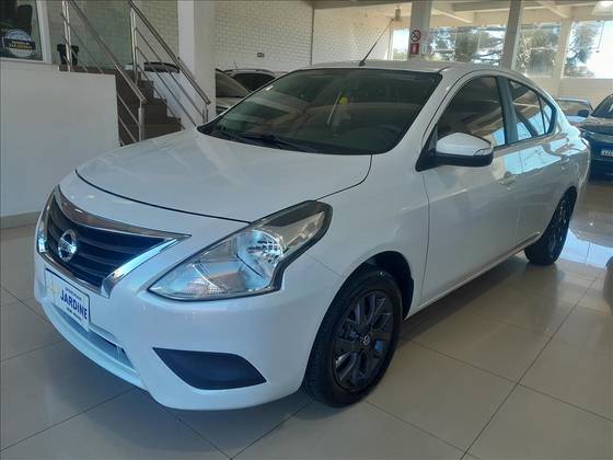 NISSAN VERSA 1.6 16V FLEXSTART SV 4P XTRONIC
