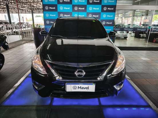 NISSAN-VERSA-2017