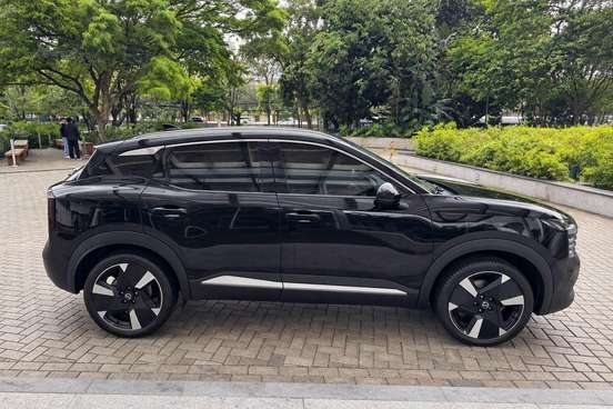 NISSAN-KICKS-2025