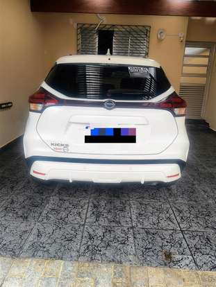NISSAN-KICKS-2023