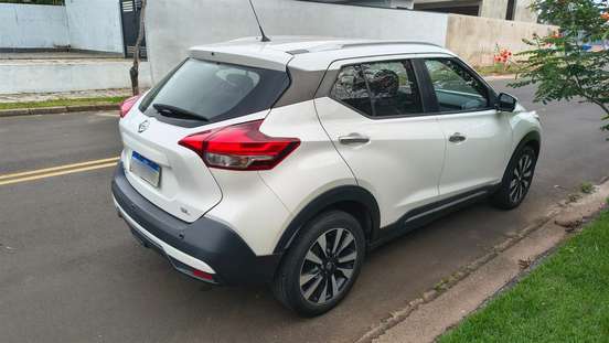 NISSAN-KICKS-2020