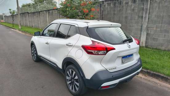 NISSAN-KICKS-2020