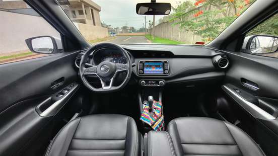 NISSAN-KICKS-2020