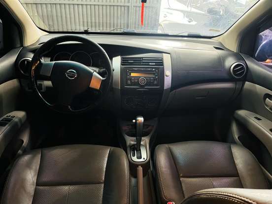 NISSAN-LIVINA-1.8 SL 16V FLEX 4P AUTOMÁTICO NISSAN-LIVINA-2009