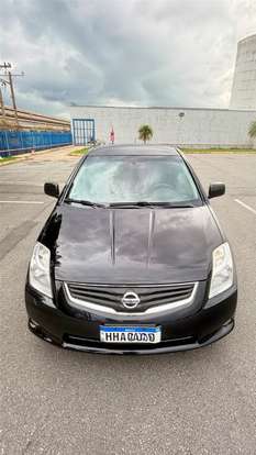 NISSAN-SENTRA-2010