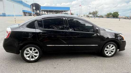 NISSAN-SENTRA-2010