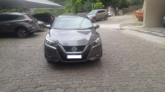 NISSAN-VERSA-2020