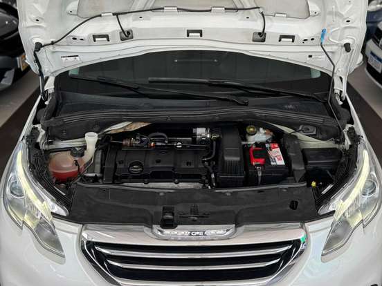 PEUGEOT-2008-2015