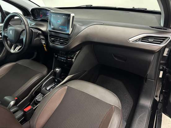 PEUGEOT-2008-2021