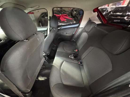 PEUGEOT-207-2011