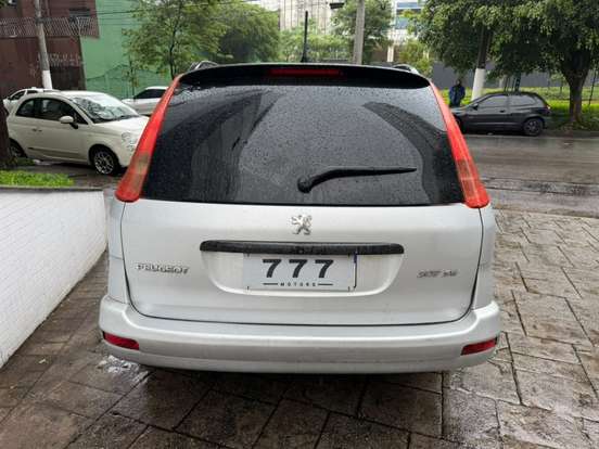 PEUGEOT-207-2011