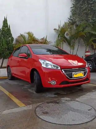 PEUGEOT-208-2014