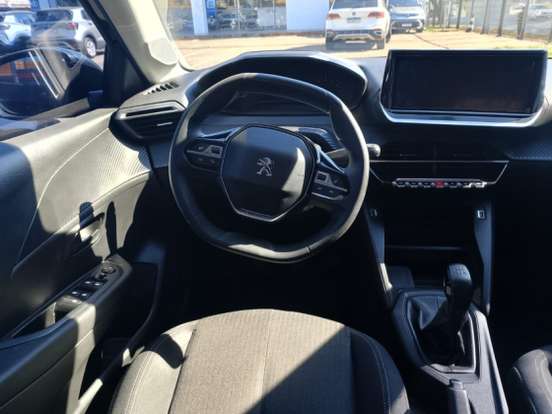 PEUGEOT-208-2024