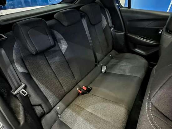 PEUGEOT-208-2022