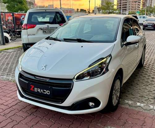 PEUGEOT-208-2019