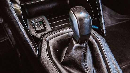 PEUGEOT-208-2022