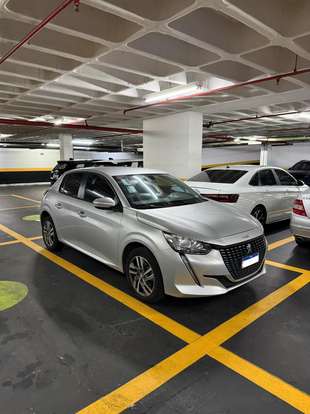 PEUGEOT-208-2021