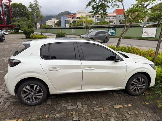 PEUGEOT-208-1.6 16V FLEX GRIFFE AT6 PEUGEOT-208-2020