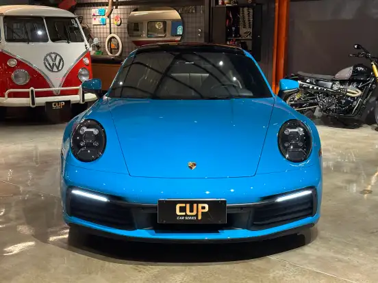 PORSCHE-911-2020